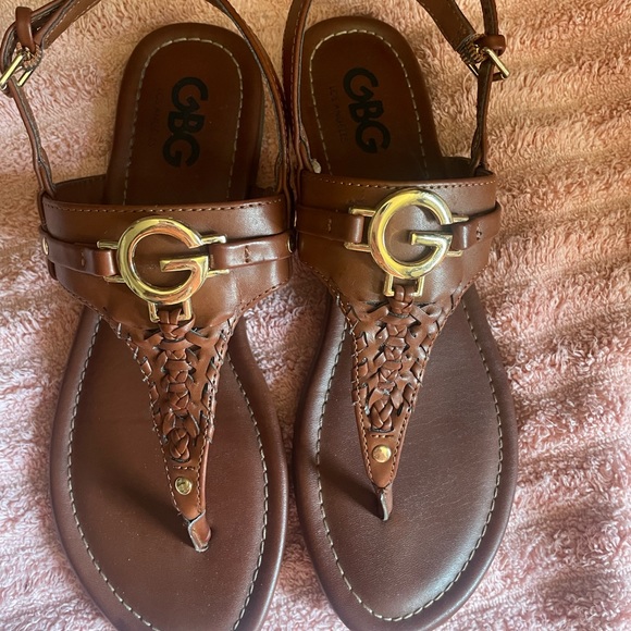 Sandals - Picture 4 of 4